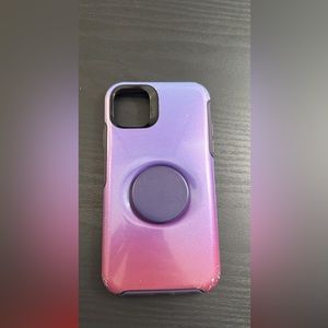 iPhone 11 Otterbox with PopSocket
